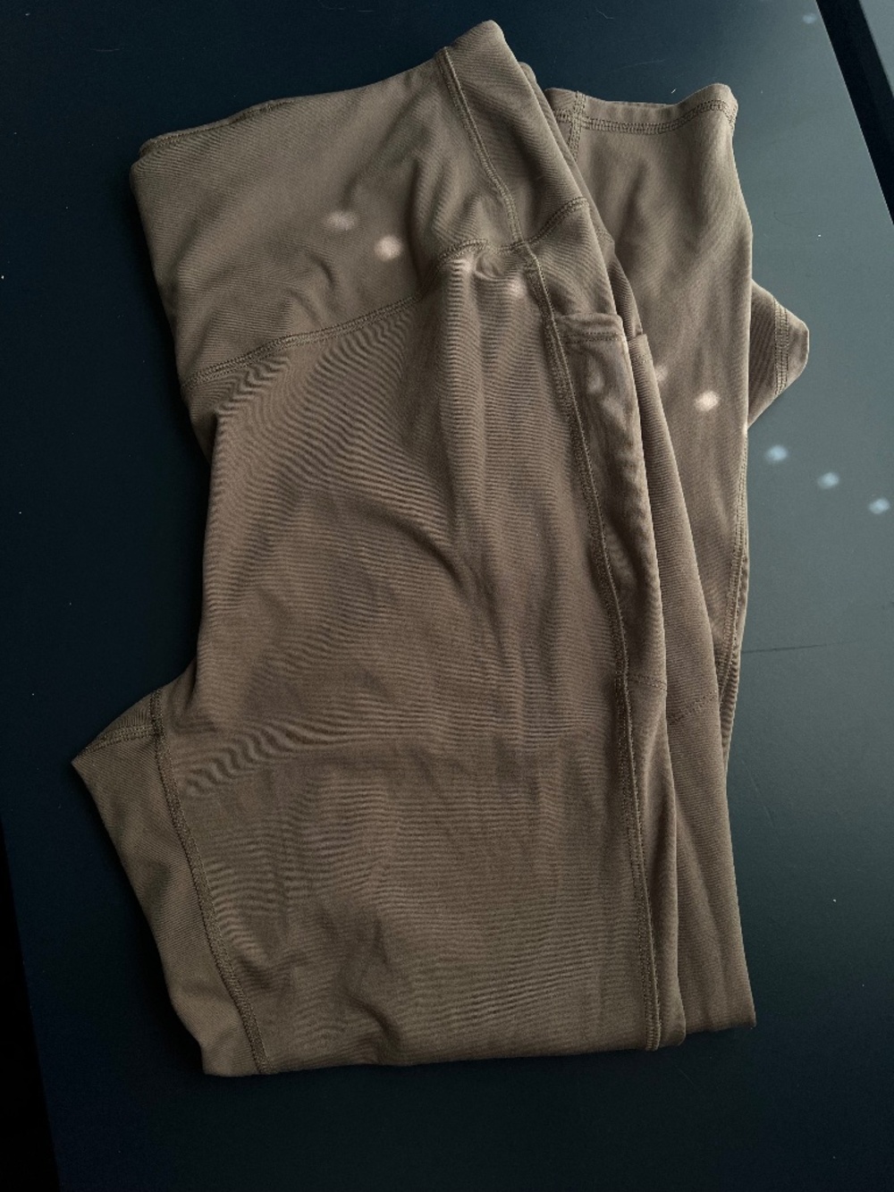 All in Motion Everyday Soft High-Rise Pocketed Leggings – Taupe/Gray – XXL